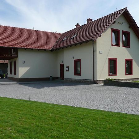 Penzion Lipina Slatiňany Exteriér fotografie